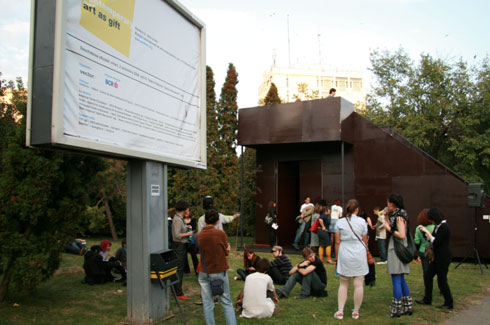 Markus Bader & raumlabor, Info Point for Periferic 8